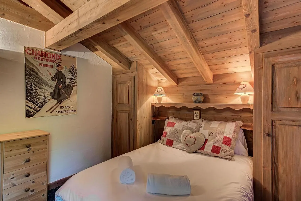 Chalet Blackbushe - Traditional Chalet - Alpes Travel - Sleeps 4-6 Les Houches 0*,